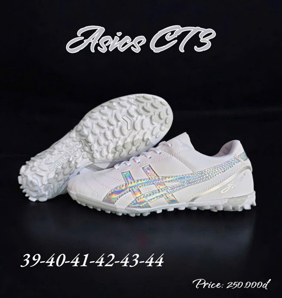 Giày Asics CT3 màu trắng ánh kim dành cho sân cỏ nhân tạo